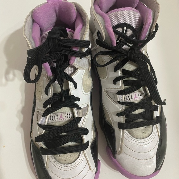 Jordan Jumpman Two Trey Barely
Grape GS Size 7Y DQ8431-105 - Picture 5 of 15